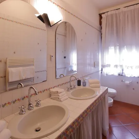 Domus Bed & Breakfast